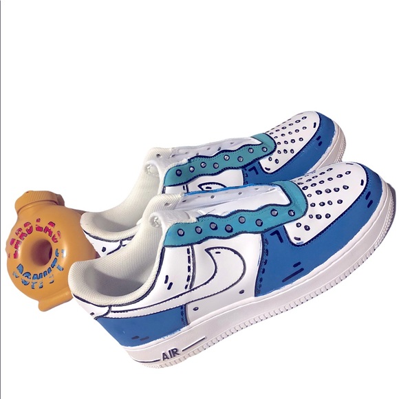 Nike CUSTOM Courtside New in box customs by G. - Picture 5 of 7